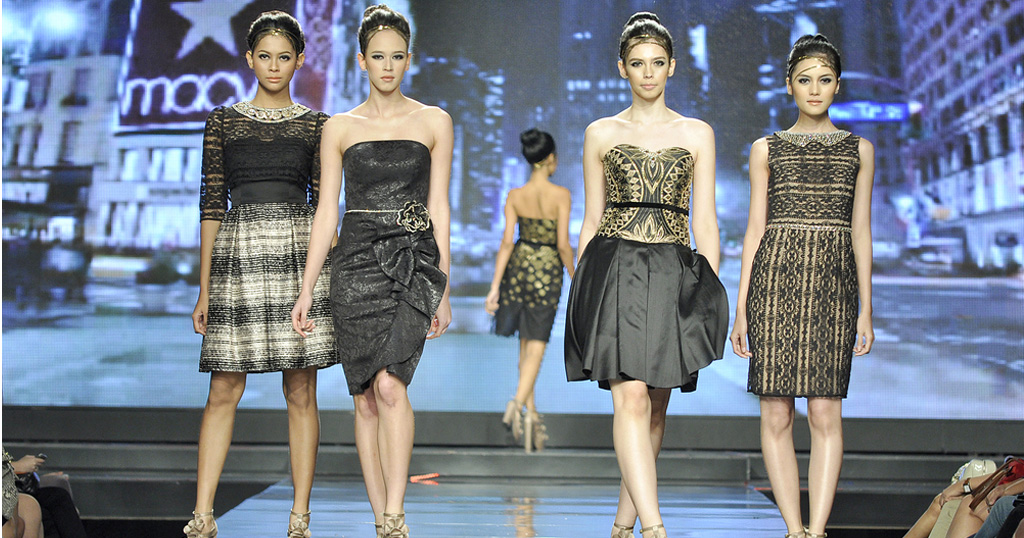 แฟชั่นอินโดฯ สุดบูม ! จัดงานใหญ่ Folk 'n Vogue : 100% Indonesia